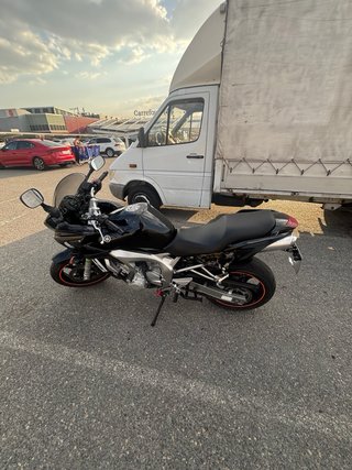 Yamaha Fazer 600 Negra