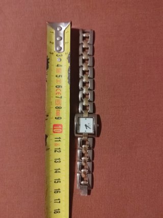 Reloj Lotus Mujer Dorado y en Acero