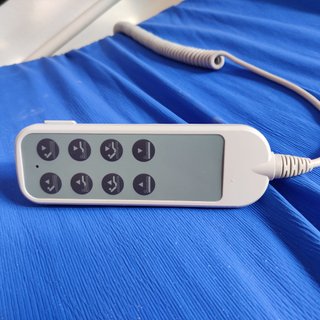 Cama articulada hospitalaria