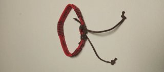 Pulsera EMBAYDA Estilo y Actitud