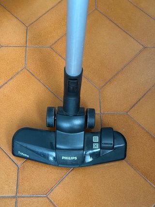 Aspiradora Philips PowerPro Compact