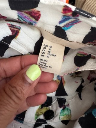 Falda H&M Estampado Abstracto Talla L