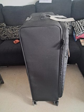 Maleta de viaje grande negra