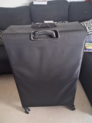 Maleta de viaje grande negra