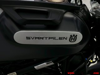 HUSQVARNA SVARTPILEN 125 -APTA B Y A1-