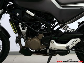 HUSQVARNA SVARTPILEN 125 -APTA B Y A1-