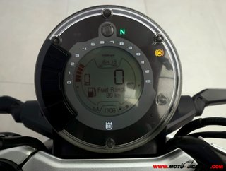 HUSQVARNA SVARTPILEN 125 -APTA B Y A1-