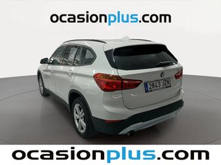 BMW X1 sDrive18i 100 kW (136 CV)