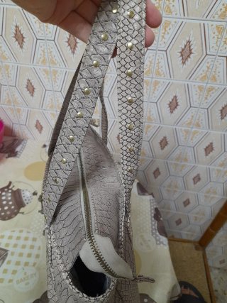 Bolso DC estampado serpiente beige