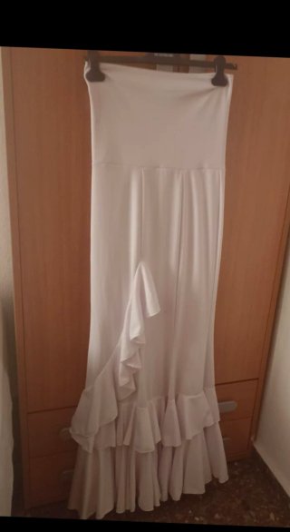 Falda flamenca blanca volantes