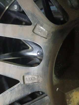 Llantas 4x108 18"8j negras garganta pulida BUTZI
