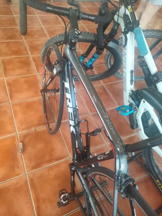 Bicicleta de carretera Trek.