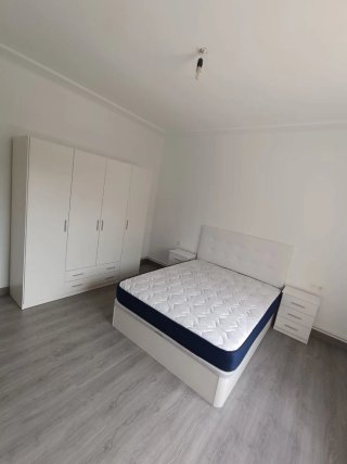 Armarios blancos de madera