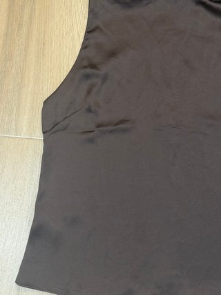 Precioso top marrón chocolate halter - Mango L