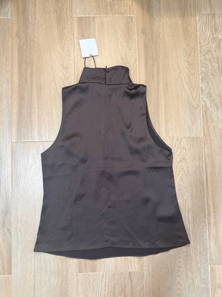 Precioso top marrón chocolate halter - Mango L