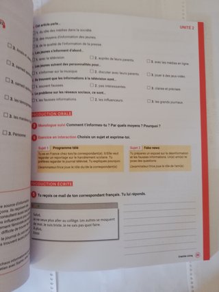 Libro, cuadernillo actividades frances Jaime 4 ESO