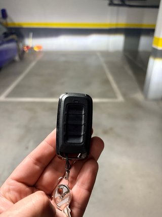 Se vende plaza de garaje en Meco, negociable.