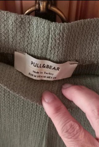 Pantalón Pull&Bear verde caqui
