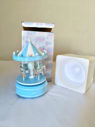 Tiovivo musical infantil cuerda. Ideal como regalo