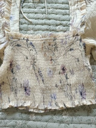 Top H&M floral manga abullonada