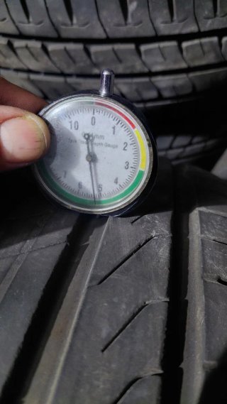 Neumáticos 235/55/19