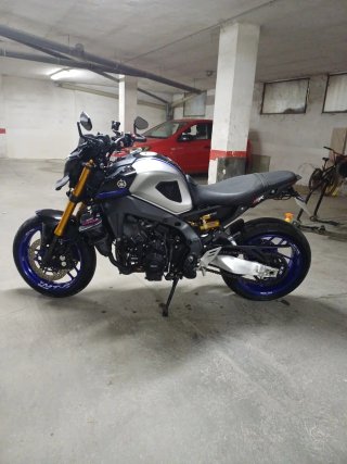Yamaha MT-09 SP 2023 Negra/Azul