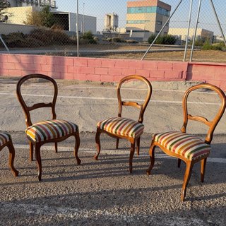 Juego 4 Sillas Clásicas Medallón Madera