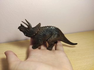Lote 3 figuras dinosaurios Triceratops