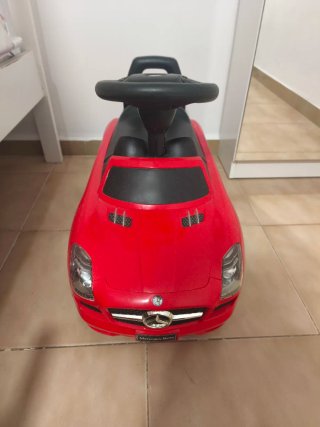 Coche correpasillos Mercedes Rojo