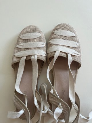 Alpargatas Pisamonas Niña Beige