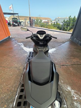 Honda PCX 125 Negra 2025 - 22.000 km