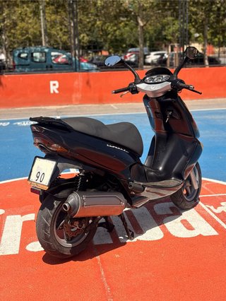 Aprilia Leonardo 150cc Negra