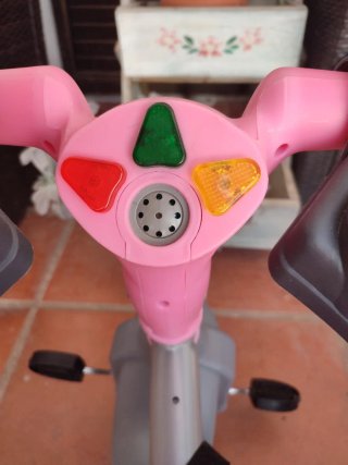 Triciclo Baby Plus Music Feber rosa