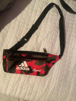Bandolera Adidas Camuflaje Roja