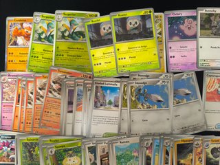 Lote cartas Pokémon - Castellano / 154 Cartas