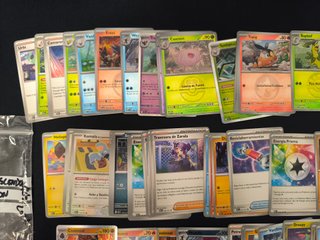 Lote cartas Pokémon - Castellano / 154 Cartas