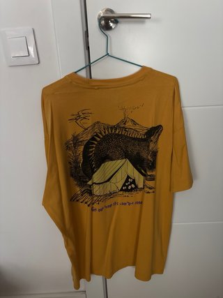 Camiseta Pull&Bear amarilla Talla L