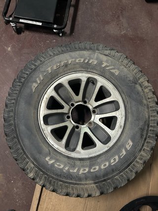 Llantas con neumático Mitsubishi Montero Pajero