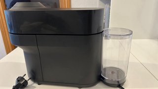 Cafetera Nespresso Vertuo Negra