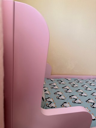 Cama extensible rosa con colchon NATTSMYG