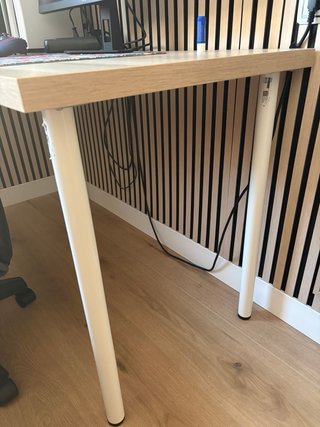 Mesa de escritorio madera y plástico