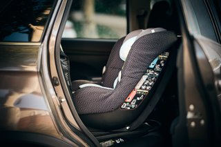 Silla coche bebé 3 puntos anclaje