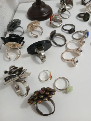 Lote 28 Anillos Bisutería Vintage Y2K