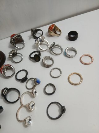 Lote 28 Anillos Bisutería Vintage Y2K