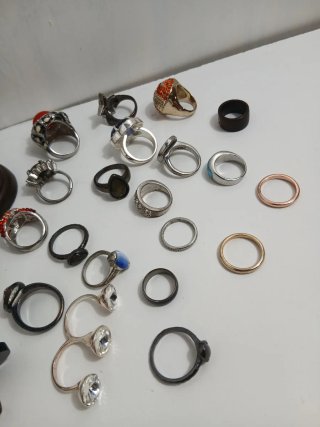 Lote 28 Anillos Bisutería Vintage Y2K