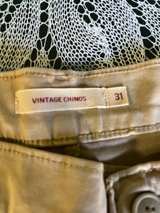 Pantalón Levi's beige sin estrenar, talla 31,