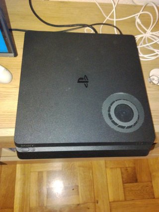 PS4 Slim 1 tb