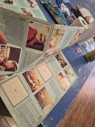 Lote 2 álbumes de cromos Tele Pop y V