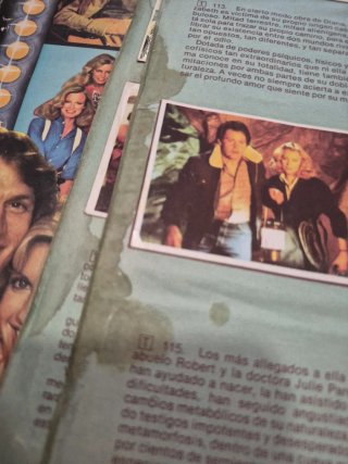 Lote 2 álbumes de cromos Tele Pop y V