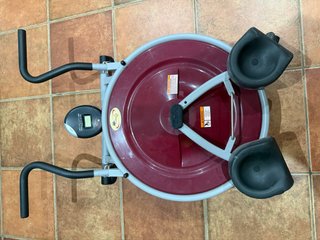 Máquina Abdominal Rueda con Pantalla